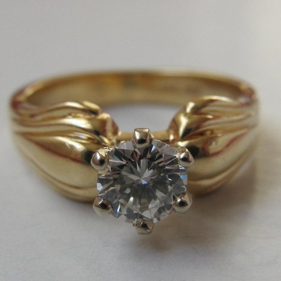FINAL PRICE: 14K Solid Yellow Gold Natural Diamond Solitaire Ring - Picture 3 of 10